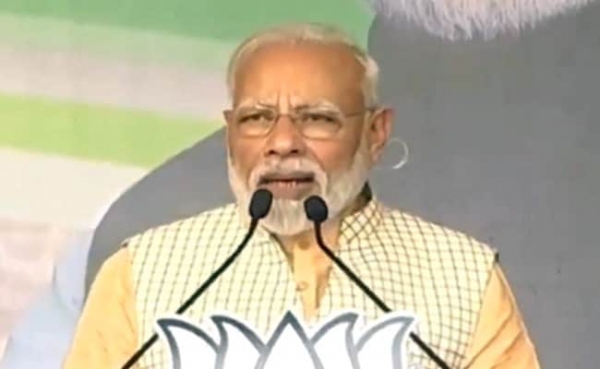 बॉलीवुड डायरेक्टर बोले- अब तो प्रधानमंत्री जी ने भी कह दिया कि मुसलमानों को कोई फर्क नहीं पड़ेगा...