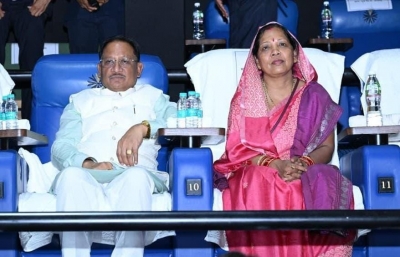राज्यपाल  रमेन डेका, मुख्यमंत्री  विष्णु देव साय और विधानसभा अध्यक्ष डॉ. रमन सिंह ने सपरिवार देखी फिल्म &lsquo;हनुमान अंश&rsquo;
