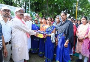 उप मुख्यमंत्री अरुण साव और अधिकारियों ने किया श्रमदान