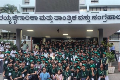 विज्ञान मंथन यात्रा में विद्यार्थियों ने किया इसरो एवं वीआईटीएम का भ्रमण