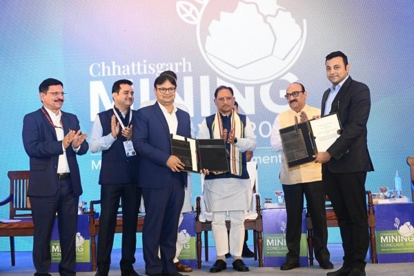 वैज्ञानिक पद्धति और नवाचारी खनन के माध्यम से विकास और पारदर्शिता की नई कहानी लिख रहा है छत्तीसगढ़ : मुख्यमंत्री  साय