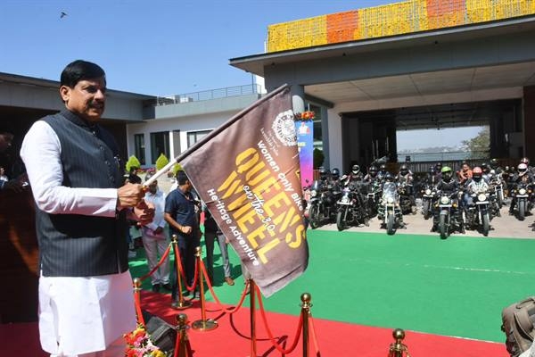महिला सुरक्षा में सजग मध्यप्रदेश के पर्यटन को प्रोत्साहित करेंगी क्वींस ऑन द व्हील्स की बहनें : मुख्यमंत्री डॉ. यादव