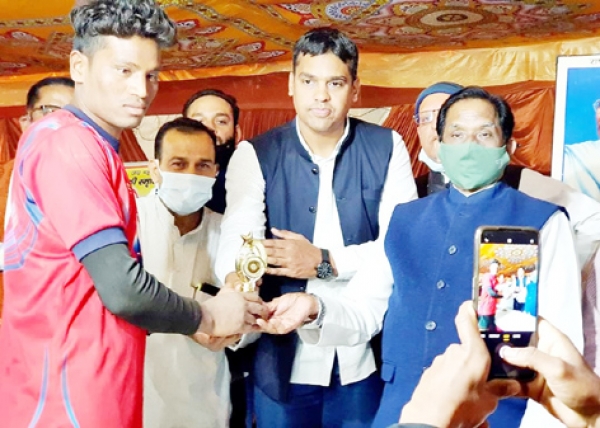 केन्द्र की नही चली अडंगा नीति-कैबिनेट मंत्री चन्द्राकर