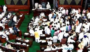बंगाल में CBI की कार्रवाई को लेकर संसद में हंगामा, राज्यसभा दो बजे तक स्थगित