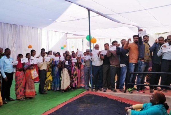 छत्तीसगढ़ विधानसभा चुनाव LIVE: तीन बजे तक हुआ 45 फीसदी मतदान