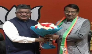 कांग्रेस को बड़ा झटका, भाजपा में शामिल हुए टॉम वडक्कन