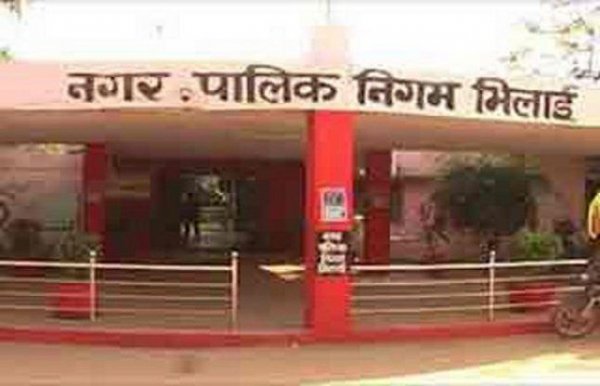 वाटर हार्वेस्टिंग के कार्य से प्रेरित होकर, स्वयं सहायता समूह की महिलाएं भी आई सामने, करेंगी जल संरक्षण एवं संचयन के लिए कार्य