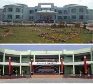 इस वर्ष भी बच्चों के प्रवेश के लिए होड़ लगी हुई है नक्सल प्रभावित बस्तर के जावंगा स्कूल में