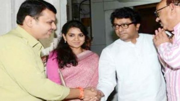 फडणवीस-राज मिले, गठबंधन की चर्चा तेज