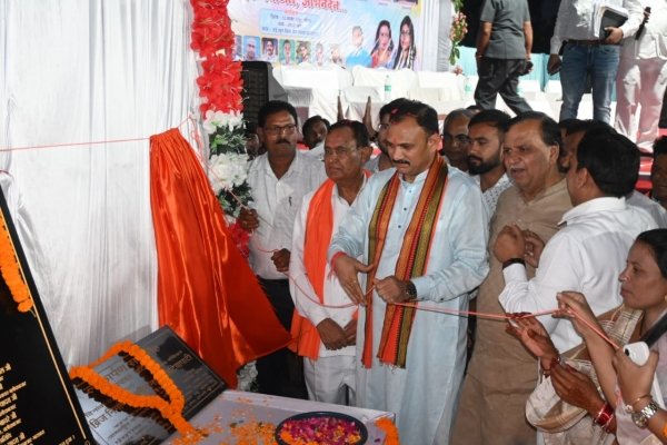 विकास कार्यों से बदलेगी बलौदाबाजार जिले की तस्वीर -प्रभारी मंत्री  जायसवाल