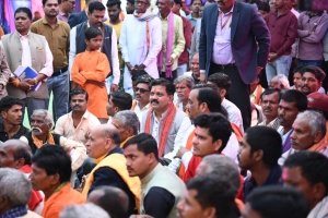 उपमुख्यमंत्री  विजय शर्मा ग्राम मोटियारी में नवधा रामायण में हुए शामिल