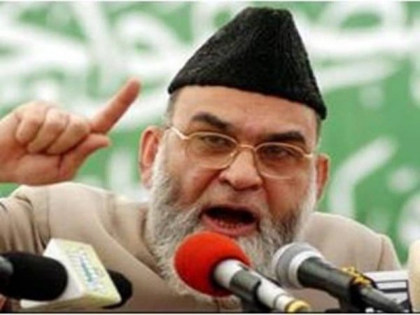 बुखारी ने साधा AIMPLB पर निशाना, देश का माहौल खराब करने का लगाया आरोप