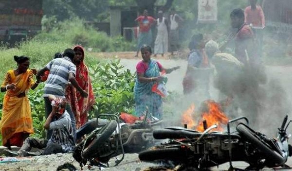 क्या बंगाल से जायेगा TMC का राज? हिंसा से सना है इस बार का चुनाव