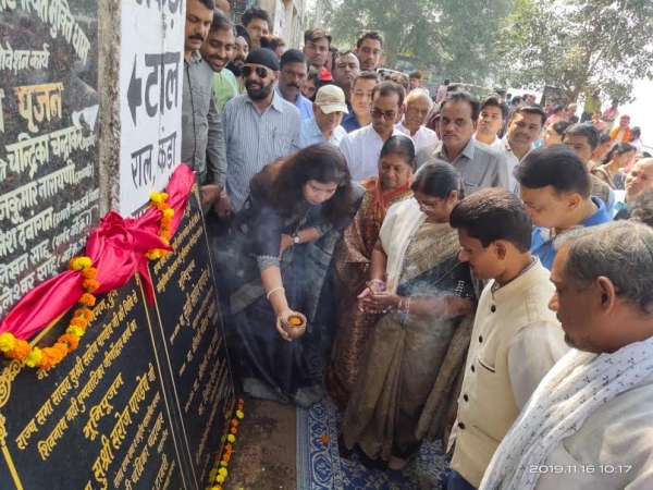 राज्यसभा सांसद सुश्री सरोज पाण्डेय ने शिवनाथ तट में की भूमिपूजन