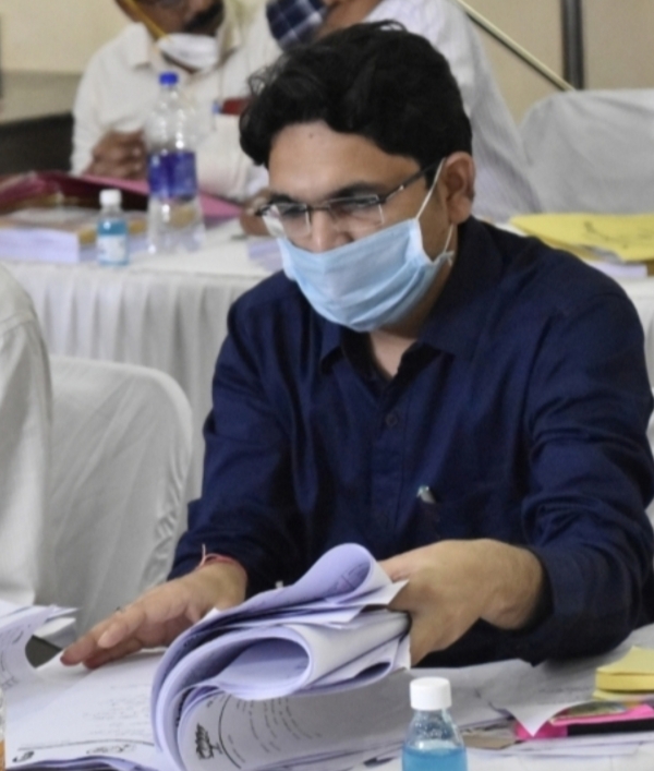 चार सेंटरों में कोविड-19 में मृतकों को 50 हजार रूपये अनुग्रह राशि के लिए कुल 65 आवेदन प्राप्त