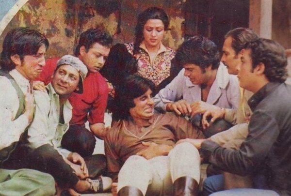 दीपिका-प्रीति ने फिल्म को ठुकराया, सुनील शेट्टी-किच्चा की 'पहलवान' ऑनलाइन लीक, 5 खबरें