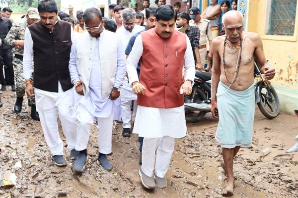 संकट की घड़ी में पूरी सरकार है बाढ़ पीड़ितों के साथ : मुख्यमंत्री डॉ. यादव