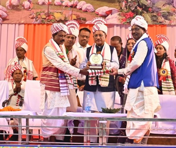 करमा महोत्सव हमारी प्राचीन और गौरवशाली परंपरा का प्रतीक: मुख्यमंत्री श्री विष्णुदेव साय