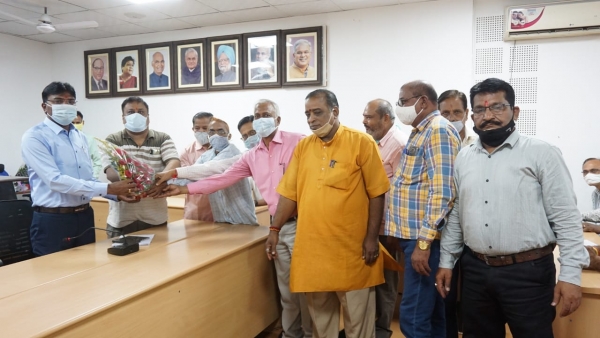 निगम आयुक्त ने कर्मचारियों के हितों को ध्यान में रखते हुए महंगाई भत्ते में 5% की वृद्धि करने के दिए निर्देश