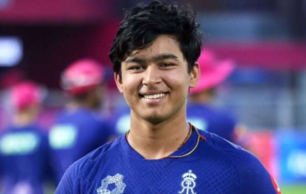 शतक के बाद वैभव ने तोड़ा गुरु का अनुमान, फैंस भी हुए हैरान