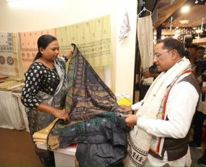 छत्तीसगढ़िया स्वाद से महक उठा केवड़िया : एकता नगर में छत्तीसगढ़ के पर्यटन एवं संस्कृति की गूंज