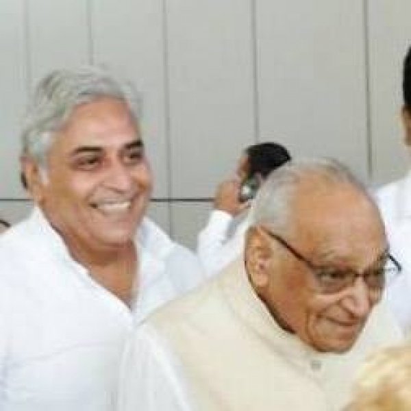 दुर्ग का केवल विनाश किया वोरा परिवार नें, सरोज पांडेय ने किया विकास