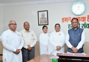 मुख्यमंत्री  विष्णु देव साय से प्रजापिता ब्रह्माकुमारी ईश्वरीय विश्वविद्यालय के प्रतिनिधि मण्डल की सौजन्य मुलाकात