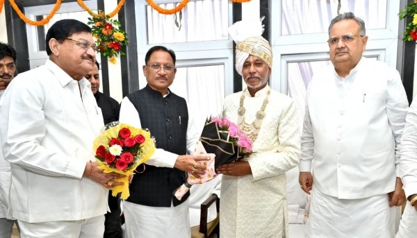 मुख्यमंत्री  साय गुरु खुशवंत साहेब के गृहप्रवेश कार्यक्रम में हुए शामिल