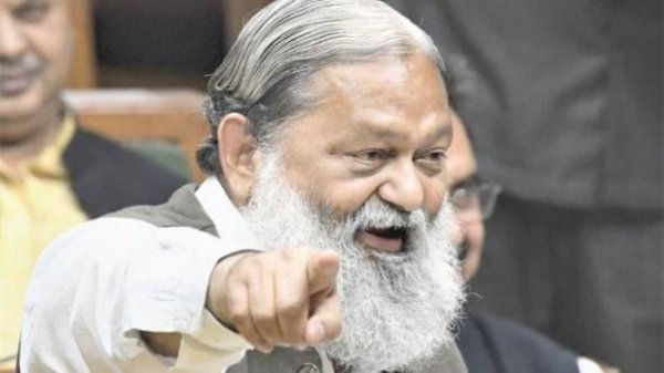 लाइव पेट्रोल बम हैं राहुल और प्रियंका गांधी: अनिल विज