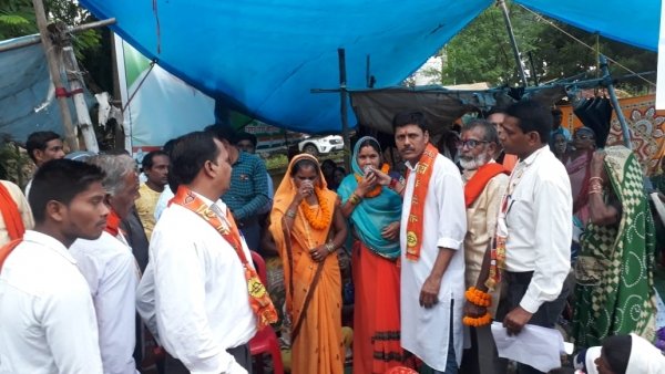 शिवसेना ने मालखरौदा तहसील में किया प्रदर्शन