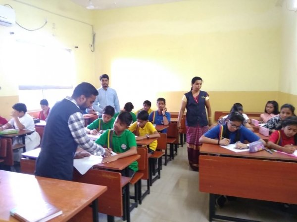 ब्रिलियंट पब्लिक स्कूल बनारी, जांजगीर में हुई परीक्षा