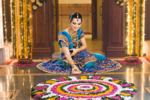 दिवाली पर ऐसे करें अपने घर की सजावट, अपनाएं ये आसान टिप्स...