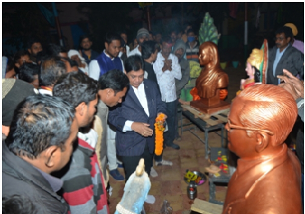 महापुरुषों के संघर्षों को को हमेशा याद किया जाएगाः मंत्री डाॅ डहरिया