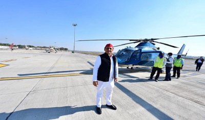 Breaking: अखिलेश यादव का आरोप, दिल्ली में रोका गया मेरा हेलीकॉप्टर, हारती हुई भाजपा हताशा से भरी