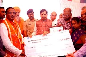 मुख्यमंत्री डॉ. यादव ने दिवंगत पुलिस कर्मियों को दी श्रद्धांजलि