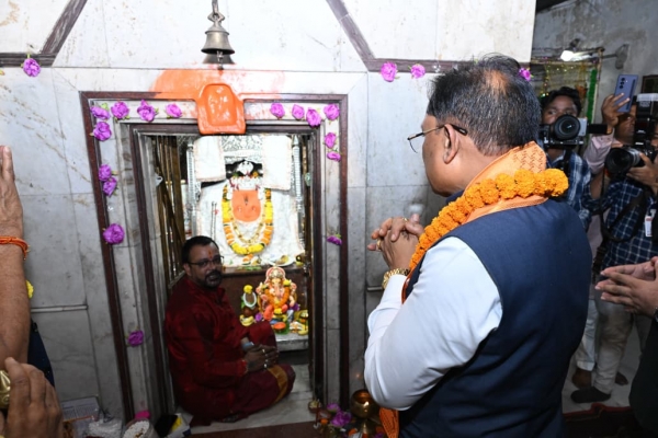 117 वर्षों से चली आ रही गणेशोत्सव की परंपरा में शामिल हुए मुख्यमंत्री  विष्णु देव साय