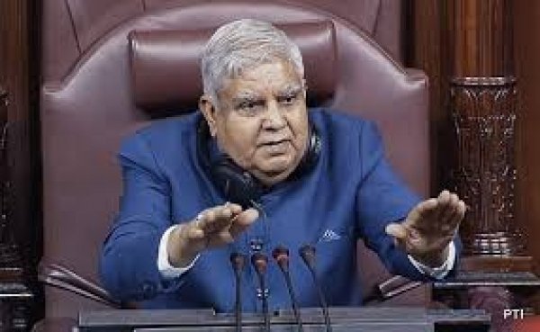 देश में कुछ लोग साजिश के तहत ऐसा नैरेटिव चला रहे हैं कि बांग्‍लादेश जैसा घटनाक्रम भारत में भी घटित होगा - उपराष्‍ट्रपति