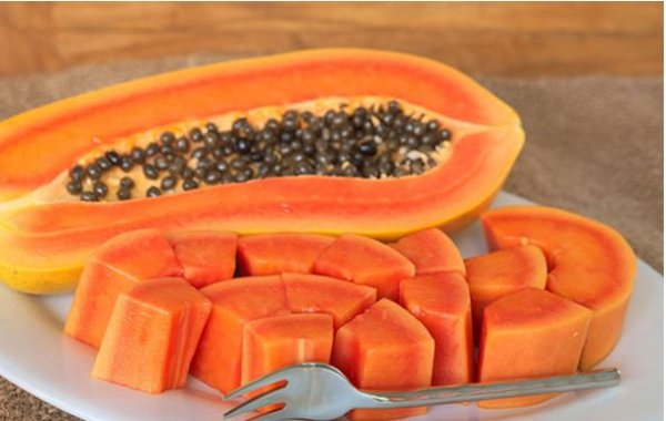 जानें पपीता के फायदे और नुकसान