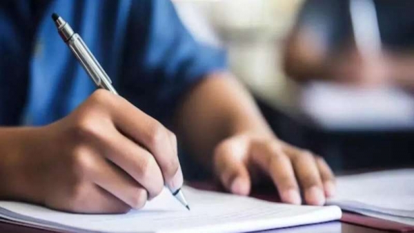 मेरा वोट मेरा भविष्य सेल्फी ज़ोन में सेल्फी लेकर लोगों से मतदान की अपील की