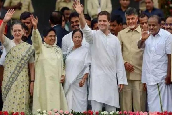 विपक्षी एकजुटता में फूट, सोनिया की बैठक से ममता-मायावती और आप का किनारा