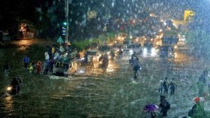 क्षेत्रीय मौसम विज्ञान केंद्र ने तमिलनाडु के 14 जिलों में भारी बारिश की चेतावनी जारी की