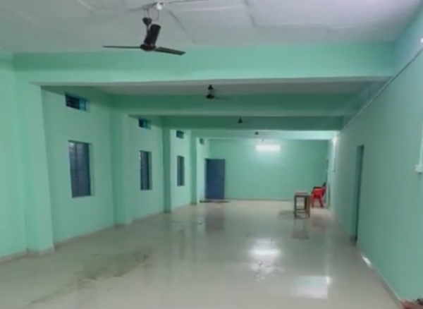 उप मुख्यमंत्री  विजय शर्मा की पहल से वनांचल के लमनी और खुड़िया में 20-20 लाख रुपए की लागत से बने आधुनिक प्रतीक्षालय शेड
