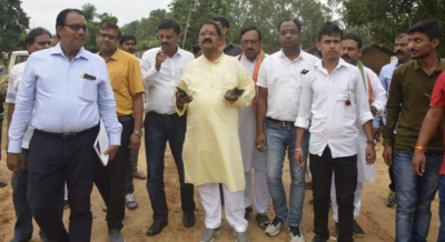 खाद्य मंत्री ने राज्य भंडार गृह के निर्माणाधीन गोदाम का किया निरीक्षण