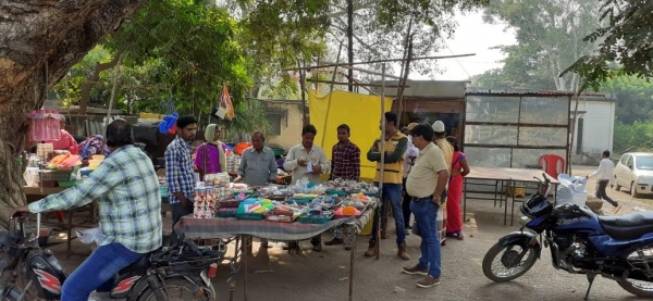 निगम ने हटाया अस्पताल परिसर से अतिक्रमण