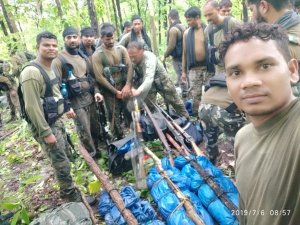 धमतरी/ बड़े मुठभेड़ में जवानों नें तीन नक्सलियों को मार गिराया, अन्य फरार