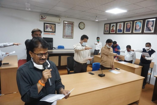 राष्ट्रपिता महात्मा गांधी की पुण्यतिथि के अवसर पर नशामुक्ति हेतु लिया गया संकल्प,