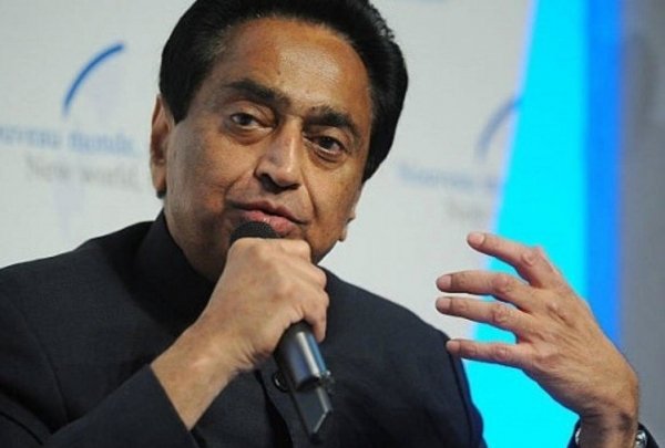 वंदे मातरम पर कमलनाथ का यू-टर्न, अब कर्मचारियों के साथ नागरिक भी होंगे शामिल