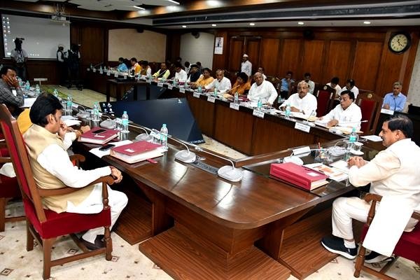 प्रदेश को विभिन्न श्रेणियों में मिले पुरस्कार, प्रदेश हुआ गौरवान्वित : मुख्यमंत्री डॉ. यादव