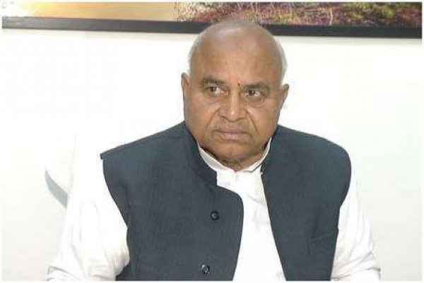 CM कमलनाथ के मंत्री का विवादित बयान, बोले- तीर्थ दर्शन योजना के नाम पर तफरी करने जाते हैं बुजुर्ग