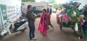 रायपुर नाका बस्ती का आयुक्त ने किया भ्रमण